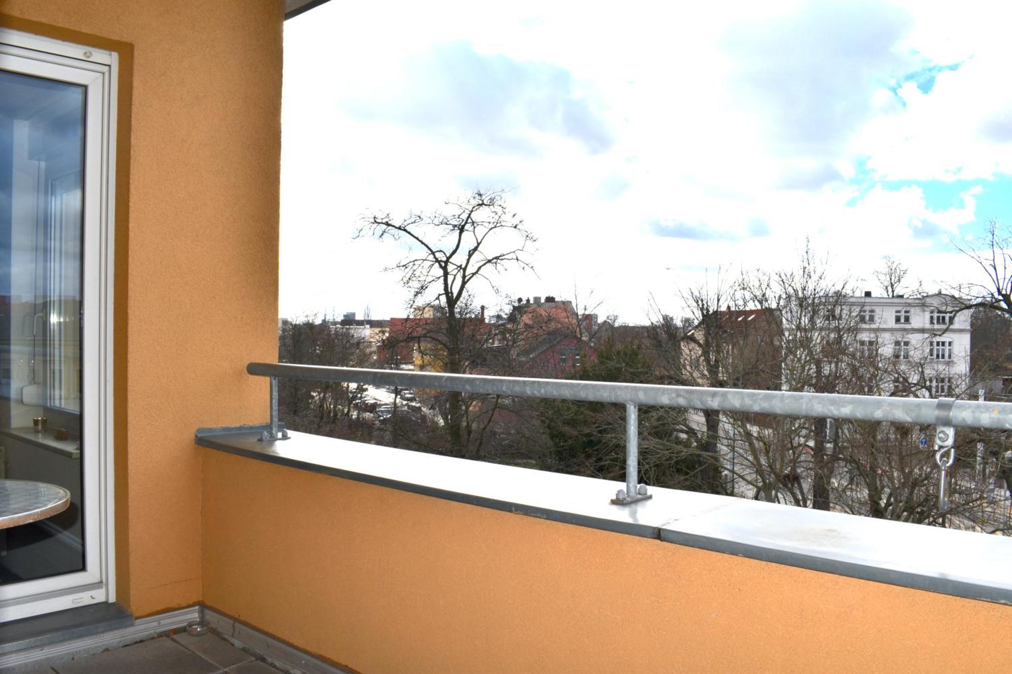 City-Dach-Apartment Mit Loggia - Balkon - Kamin Котбус Екстериор снимка
